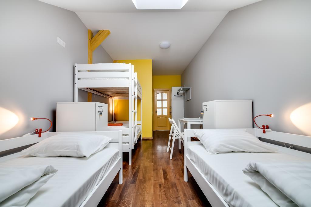 Park Plus Hostel Lviv Kamer foto