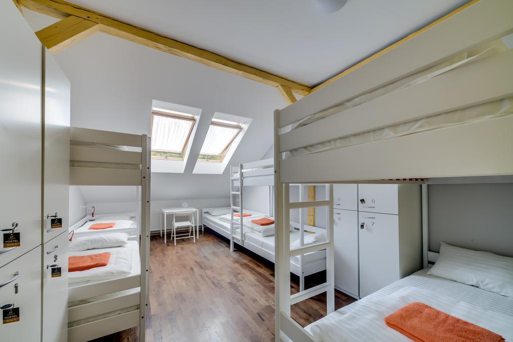 Park Plus Hostel Lviv Kamer foto